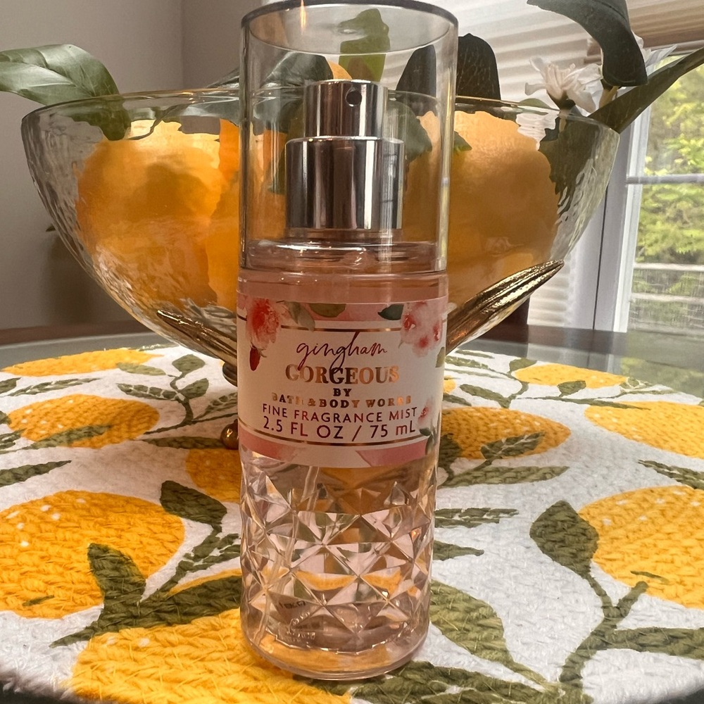 SALE Bath & Body Works Travel Size Gingham Gorgeous Fragrance Mist - Pink